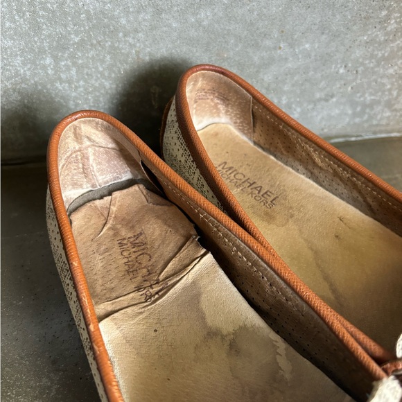 Michael Kors Fulton Studded Logo Moccasin Signature Logo Size Women’s 7M Leather - Picture 8 of 12